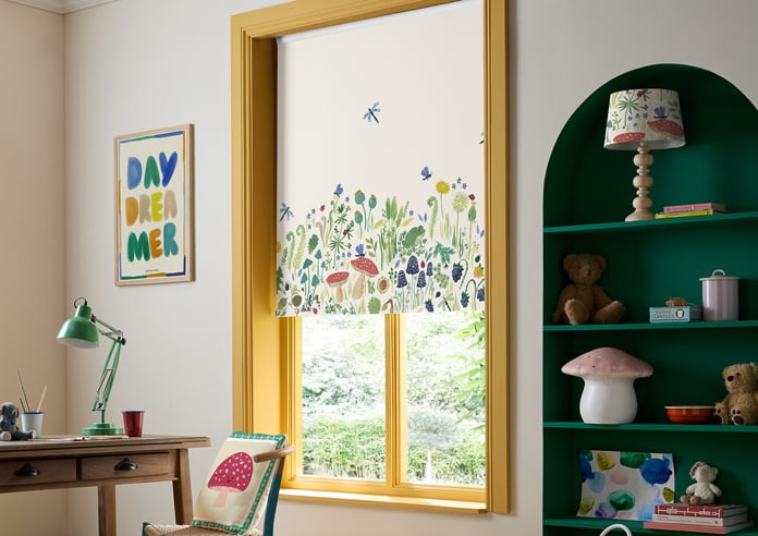 Wee Blue Bell Garden Explorer Panel, Spring - Roller Blind - Image 5